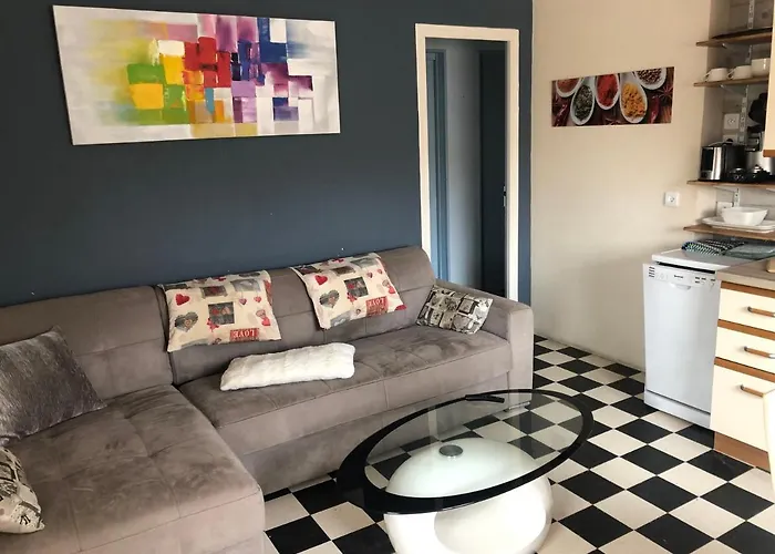 아파트 Magaly T3 A 50 M De La Centre *